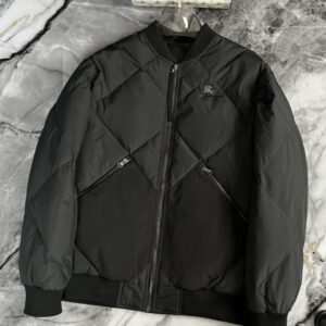 버버리 24FW 프리미엄 퀼티드 다운점퍼