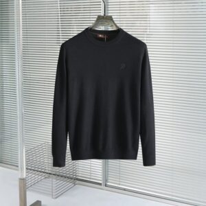로로피아나 2025FW 백스티치 자수로고 울캐시미어 라운드니트