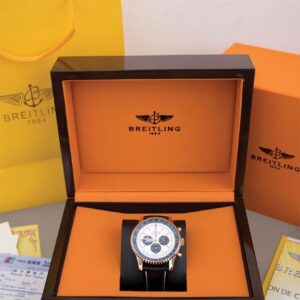 브라이틀링 [Breitling] 수입고급 네비타이머 B01 크로노그래프 46