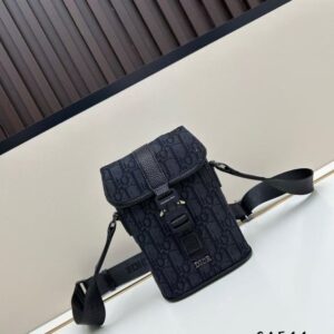 디올 플랩 버티컬 스트랩백