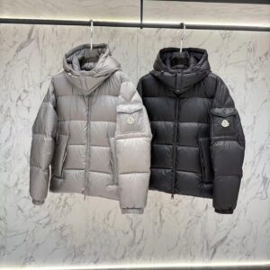 몽클레어 1016 쿠예르 후드 쇼트 구스다운 패딩