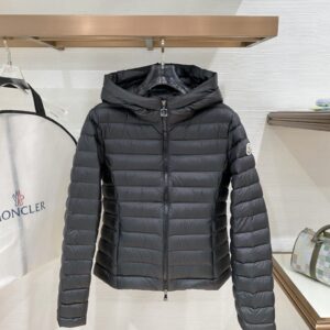 몽클레어 Igelhood 이겔 후드 경량 패딩 자켓