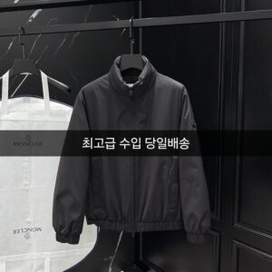 몽클레어 루셀라 구스다운 재킷