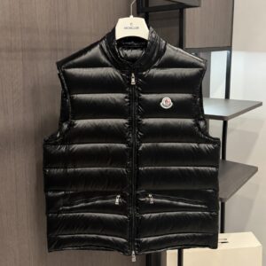 몽클레어 Gui 구이 경량 다운 베스트